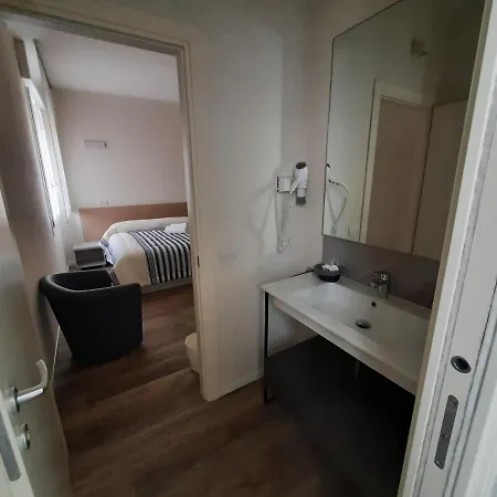 Stop&go And Konukevi Maranello